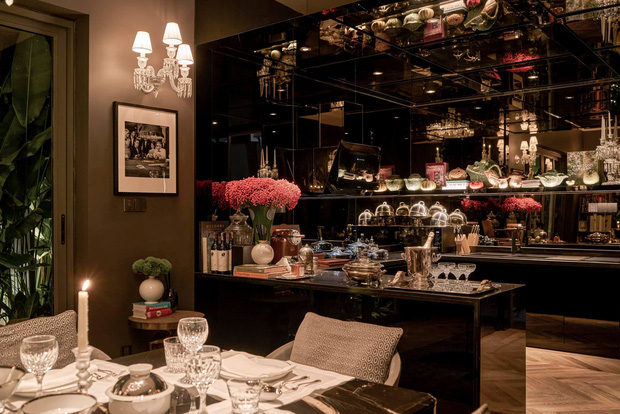 Bên trong biệt thự triệu đô của NTK Thái Công: Lộng lẫy, xa hoa nhưng bất ngờ bị nhận xét là rối mắt, trông giống showroom đồ nội thất, không xứng với danh tiếng - Ảnh 3.