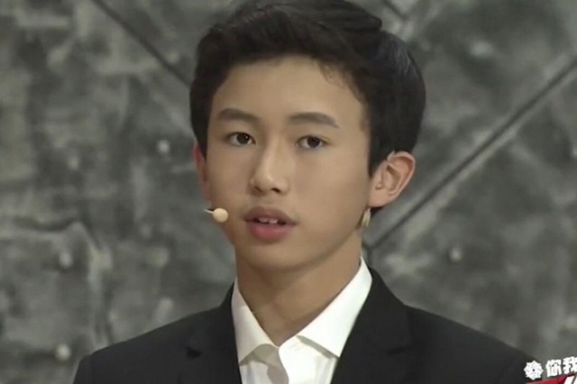 Sửng sốt trước doanh nhân 16 tuổi sở hữu khối tài sản 3.300 tỷ đồng nhưng vẫn đến trường học mỗi ngày - Ảnh 1.