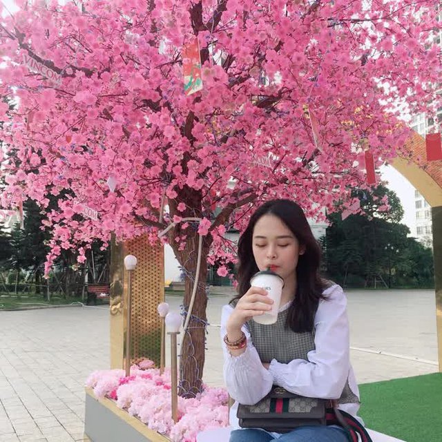 Ngày cận tết, đâu đâu cũng thèm shipper: Tài xế làm hết công suất, đợt cao điểm kiếm 10 triệu đồng - Ảnh 1.