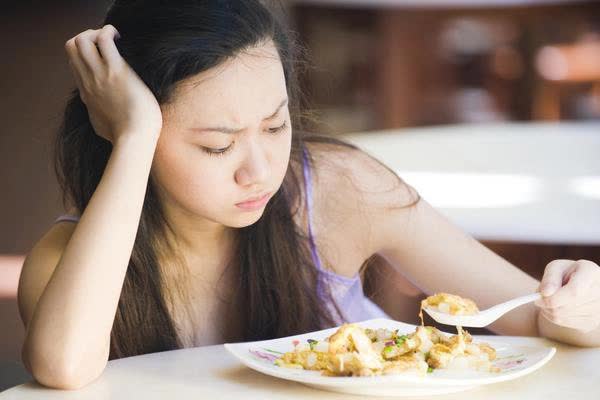 Một căn bệnh cứ gần Tết là nhiều người mắc phải: Càng tăng ca, tiệc tùng cuối năm nhiều càng cần lưu ý 7 dấu hiệu sau kẻo hậu quả khôn lường - Ảnh 3.
