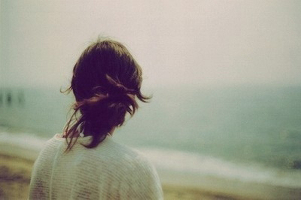 Vô tình phát hiện 1 bức thư từ nhiều năm trước trong lúc dọn đồ, người phụ nữ nhanh chóng thay đổi cuộc đời - Ảnh 1.