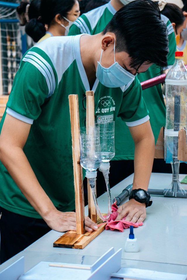 Ngôi trường cấp 3 nhiều tuổi nhất Việt Nam: Kiến trúc cổ điển đẹp như châu Âu, dàn cựu học sinh toàn tên nổi tiếng - Ảnh 12.