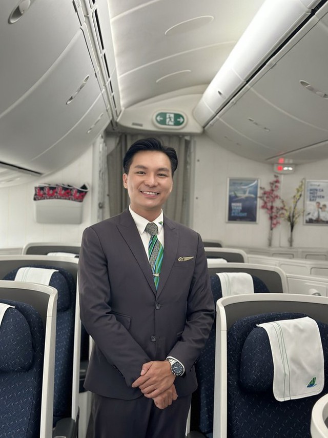 MC, tiếp viên trưởng Quốc Trí: Tiếp viên hàng không không chỉ có xinh đẹp, sang chảnh, đi đây đi đó - Ảnh 6.