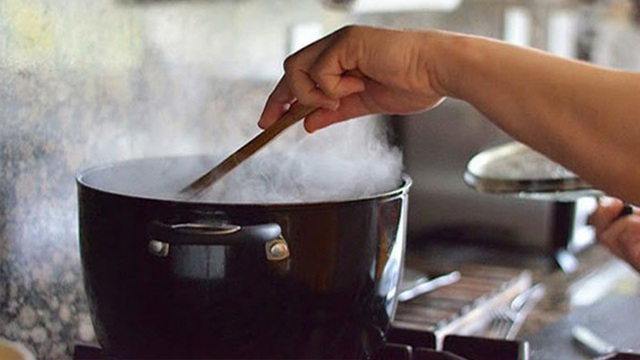 Những người dễ mắc bệnh ung thư thường tiết kiệm 3 thứ: Kiểm tra xem mình có mắc phải không để kịp thời thay đổi - Ảnh 3.