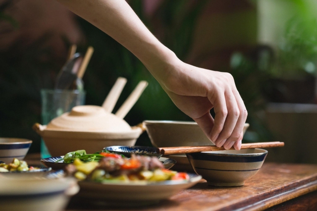 Đây là 3 độc tố phá hủy gan rất dễ xâm nhập vào mâm cơm nhà bạn: Tất cả đều thuộc danh sách đen của WHO nhưng nhiều người không biết - Ảnh 1.