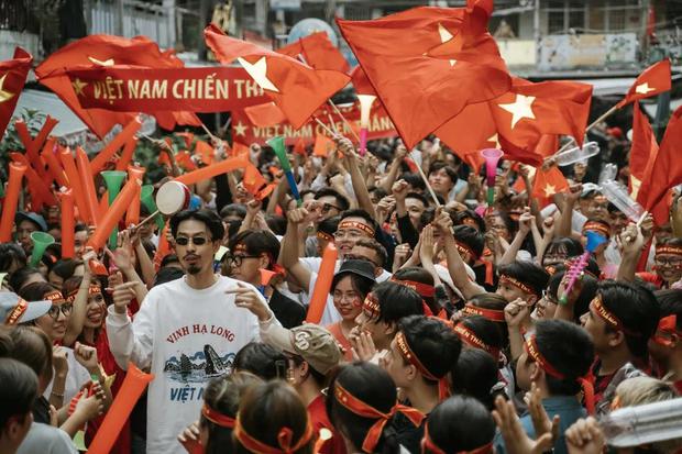 Chuyện gì đang xảy ra với Đen Vâu? - Ảnh 1.