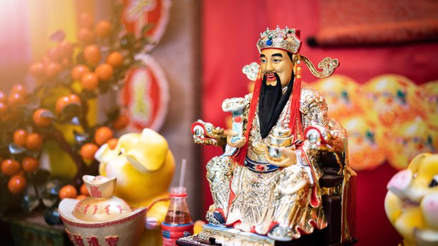  Ngày vía Thần Tài nên mua loại vàng nào để cả năm đong đầy tài lộc, tấn lộc an danh, vạn sự may mắn? - Ảnh 1.