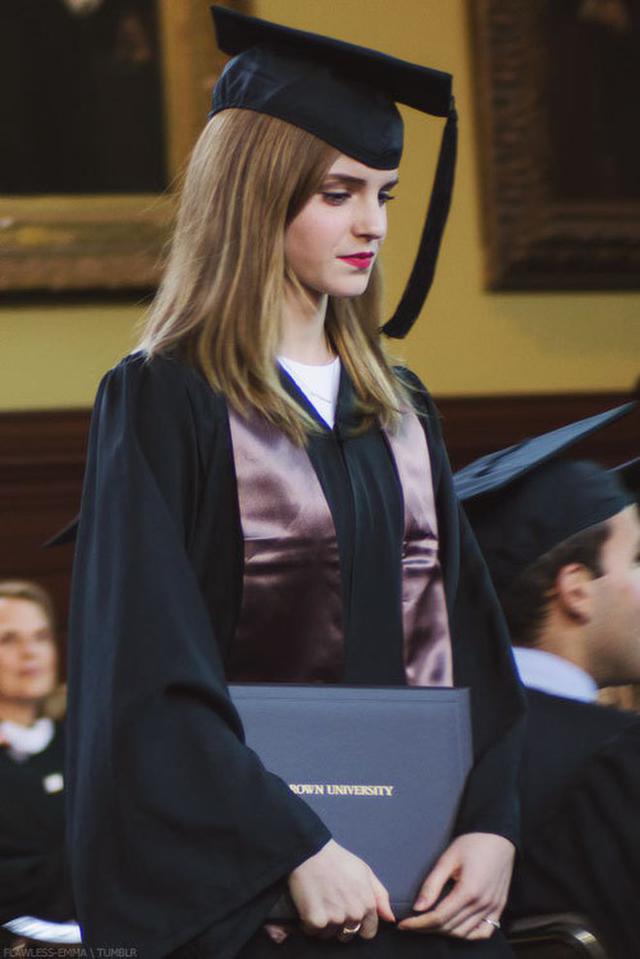 Loạt mỹ nhân có học vấn đỉnh nhất Hollywood: Người là mẹ đẻ của wifi, người học Harvard, thông thạo 6 thứ tiếng - Ảnh 19.