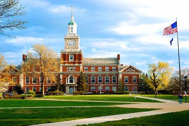 Profile trái dấu của 2 công chúa nhà Huawei: Người đỗ Harvard, người học trường bết bát, bị từ chối du học vì kém tiếng Anh - Ảnh 11.